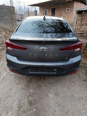 Hyundai: Hyundai Elantra: 2018 г., Автомат, Бензин, Седан — 8