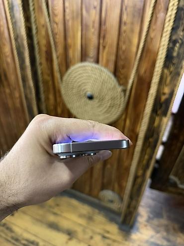 prodat iphone: IPhone 15 Pro, Natural Titanium, Face ID — 9