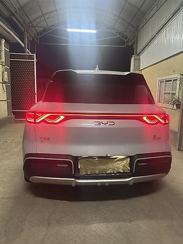 рассрочка унаа: BYD Yuan Up: 2025 г., Электромобиль, Кроссовер — 4