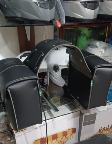 Moto dəbilqələr: 1-ci şəkildəki Baqaj 95 aznMoto Dəbilqələr Ag qarşı enli şüşəli 29azn — 3