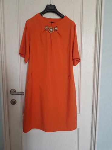 44 размер платье в Кыргызстан | Платья: Платье 48-50 размер -- 1000 сом
Блузка 50 -52 размер -- 400сом