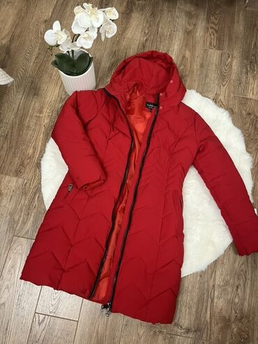 Kompleti: Ženska odeća – komplet modernih komada za različite sezone. - Crvena — 1