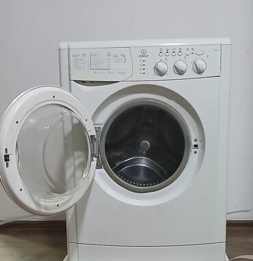купить посудомоечную машину: Продаётся стиральная машина в рабочем состоянии INDESIT 5кг. ЦЕНА