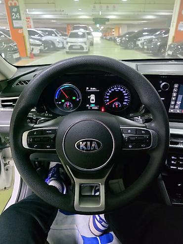 Kia: Kia K5: 2020 г., Седан — 24