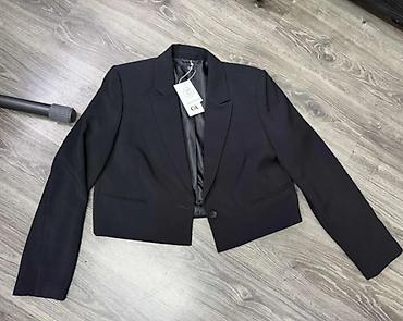 blejz: Nov sa etiketom C&A sako, kraći model. Veličine je 40, odgovara i — 1