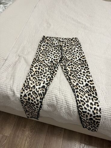 Kompleti: Ženska odeća – komplet modernih komada za različite sezone. - Crvena — 30