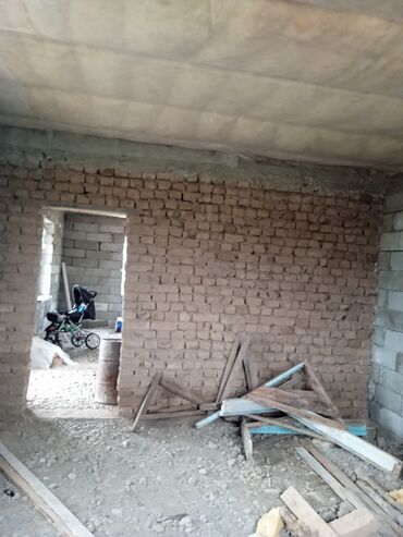 прод дом село манас: 5 м², 3 комнаты, Требуется ремонт Без мебели