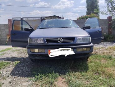 Volkswagen: Volkswagen : 1996 г., 1.8 л, Механика, Бензин, Седан