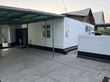 продажа дома иссык куль кашара сарай: Дом, 110 м², 5 комнат, Собственник, Косметический ремонт