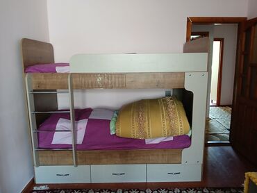 İkimərtəbəli uşaq çarpayıları: Oğlan və qız üçün, Çarpayı, Matrassız, Siyirməli, MDF