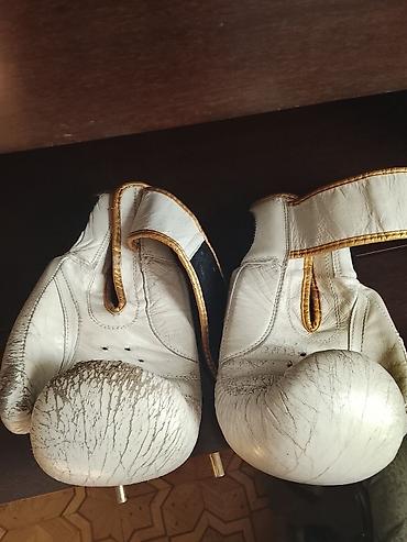 boks torbasu: Boks əlcəkləri – Everlast üslubunda klassik model - Rəng: ağ, qızılı — 3