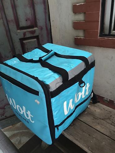 Wolt Partner izoterm çatdırılma çantası - Rəng: mavi, yanlarda “Wolt