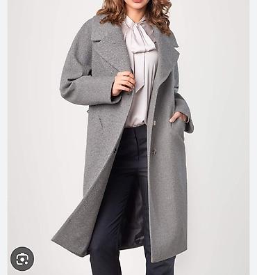 Qadınlar üçün oversize boz rəngdə palto - Kəsim: klassik düz siluet
