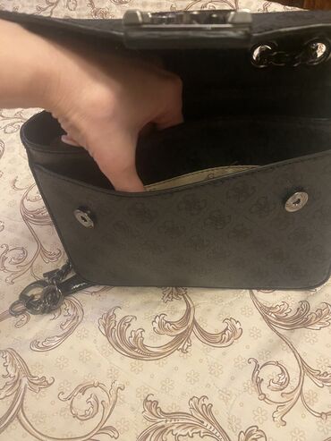 Çantalar: Çiyin çantası, Guess, Yeni -da lalafo.az — 8 Çantalar: Çiyin çantası, Guess, Yeni — 8