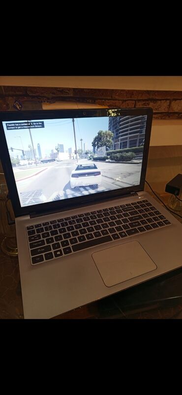 gt 9800: Intel Core i3, 10 ГБ ОЗУ, 18 "