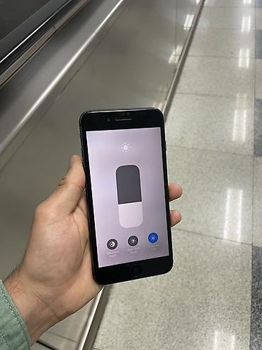 ayfon 18 pro: IPhone 8 Plus, 64 GB, Qara, Simsiz şarj — 2