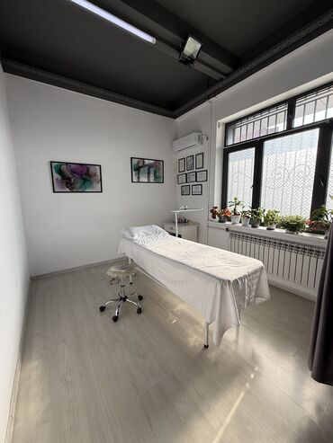 снять дом для мероприятий: Сдаю Кабинет в салоне, 20 м², Для визажиста, Для бровиста, Для лешмейкера