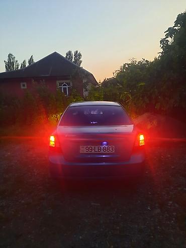 Chevrolet: Chevrolet Lacetti: 1.6 l | 2006 il 416221 km Sedan — 6