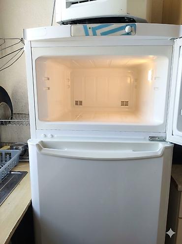 indesit: Холодильник Indesit, двухкамерный, классический белый цвет — 2