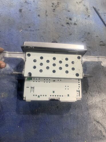 element 5 магнитола 2 din инструкция: Штатная магнитола Toyota (Fujitsu Ten) Описание: - Оригинальный