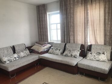 мебел спальни: Продам диван трансформер в хорошем состоянии, но есть трещины