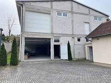 Magacini i radionice: U našoj ponudi su dva nova objekta na 15 ari placa - kancelarijski — 2