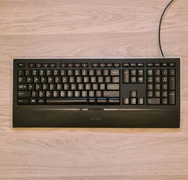 Klaviaturalar: Logitech keyboard K740 Rahatlığı ilə məşhur olan klaviaturalardan