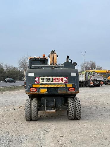 Экскаваторы: Экскаватор, Hyundai, 2019 г., Колесный — 9