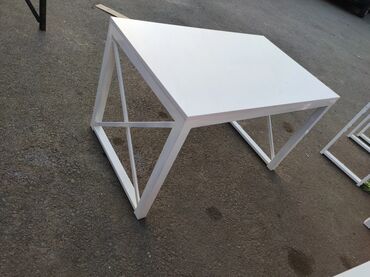 Офисные столы: Столы белые.
Стол офисный белый
у нас всегда в наличии at lalafo.kg — 12 Офисные столы: Столы белые.
Стол офисный белый
у нас всегда в наличии — 12