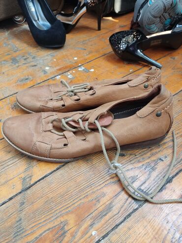 Туфли: Обувь из Европы, остались остатки размер 36-37 успейте приобрести по — 19