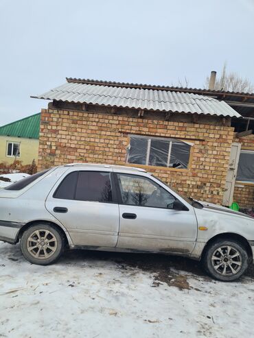 мазда сатам: Nissan Sunny: 1991 г., 1.3 л, Механика, Бензин, Седан