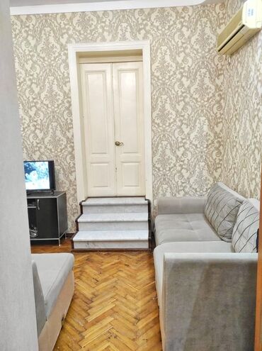 Otaqların günlük kirayəsi: 📍 Ünvan: İçərişəhər metrosunun yaxınlığı, Təzə bəy hamamının yanı 🚇 — 4