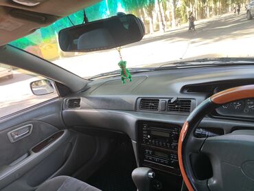 Toyota: Toyota Camry: 2001 г., 2.2 л, Автомат, Бензин, Седан