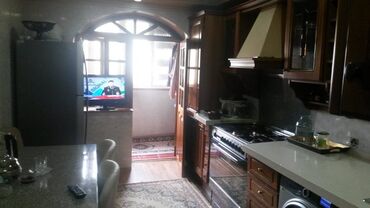 Köhnə tikili: Bakı, 5 otaqlı, Köhnə tikili, m. Gənclik, 140 kv. m -da lalafo.az — 8 Köhnə tikili: Bakı, 5 otaqlı, Köhnə tikili, m. Gənclik, 140 kv. m — 8