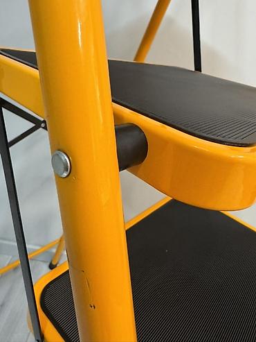 Складные стремянки-лестницы: Складная стремянка DINGO, 3 ступени оригинал Основные - Количество — 12