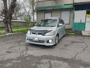 Toyota Ipsum: 2005 г., 2.4 л, Автомат, Газ, Минивэн