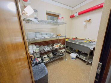 Digər kommersiya daşınmaz əmlakı: Yari zirzemi tam temirli mebeli 307 kv obyekt icareye verilir restoran — 13