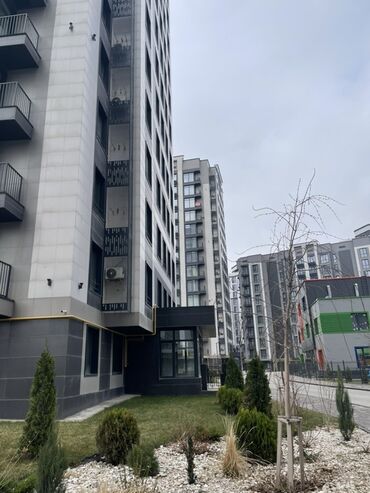 квартира бишкек керек: 3 бөлмө, 75 кв. м, Дизайнердик ремонт