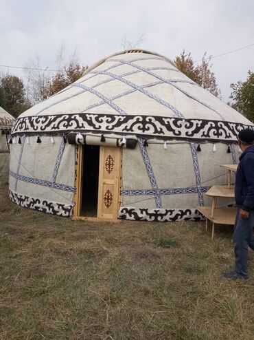 сдаю юрта: Боз үйлөрдү ижаралоо, Каркасы Жыгач, 65 баш, Полу менен, Самоор, Үстөл