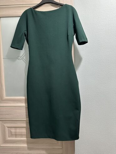 Повседневные платья: Лаконичное зелёное платье-футляр, ZARA, разм. М - Цвет: глубокий