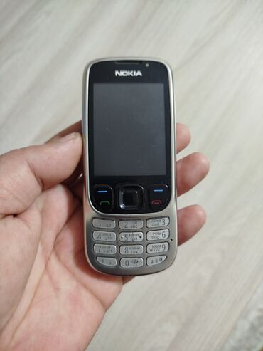 6300: Nokia 6300 4G, Б/у, цвет - Серебристый, 1 SIM