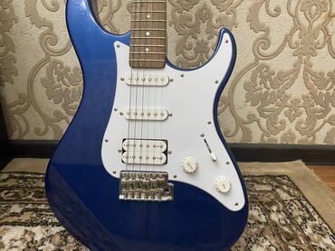 купить примочку для электрогитары: Электрогитара YAMAHA PACIFICA012 (pac-012) Корпус из красного дерева