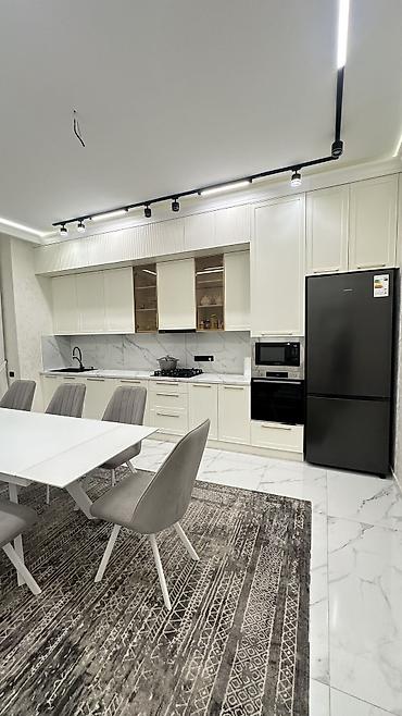 Продажа коттеджей и домов: 🏡 Продаётся особняк в районе Арча-Бешик 📍 Адрес: улица Шералиева — 15