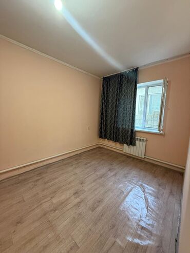 кв 2ком: 1 комната, 10000 м², Без мебели