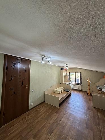Продажа коттеджей и домов: 4 комнаты, 142 м², 4 соток, Бишкек, Аламединский рынок / базар Собственник at lalafo.kg — 21 Продажа коттеджей и домов: 4 комнаты, 142 м², 4 соток, Бишкек, Аламединский рынок / базар Собственник — 21