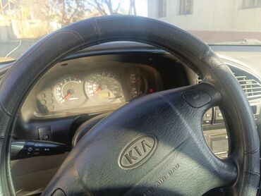 Kia: Kia Spectra: 2008 г., 1.6 л, Механика, Бензин, Седан