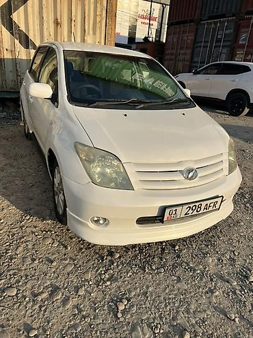 обмен автомобил: Toyota Ist: 2003 г., 1.5 л, Автомат, Бензин, Хэтчбэк — 2