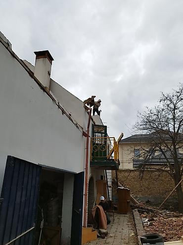 Демонтажные работы: Снос стен, Разбор полов, Снятие потолков | Гипсокартонная стена, Снос перегородки, Снятие старой штукатурки | Зачистка от старых обоев, Сбивка старой штукатурки, Снятие извести | Демонтаж ламината, Демонтаж паркета, Демонтаж линолеума | Крыша из шифера, Металлочерепичная кровля, Мягкая кровля Больше 6 лет опыта — 5