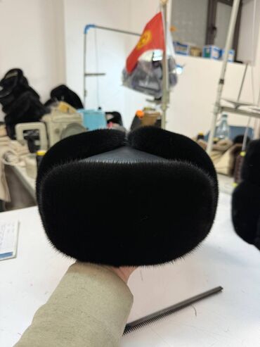 Головные уборы: Меховая шапка-ушанка (папаха/казачка) из натурального черного меха — 6