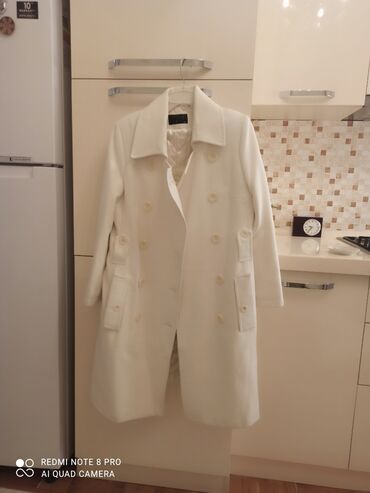 zhenskie kozhanye palto: Пальто L (EU 40), цвет - Белый